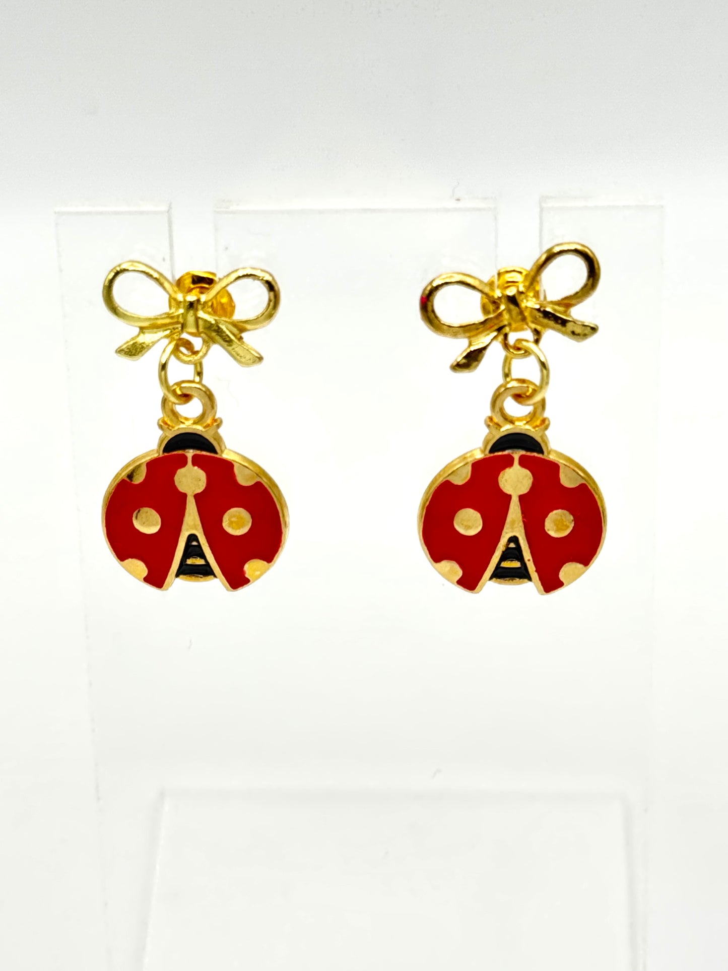 π Lucky Ladybug Bow Earrings