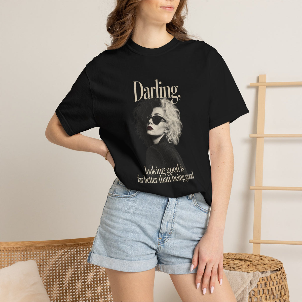 Darling, Looking Good Tee