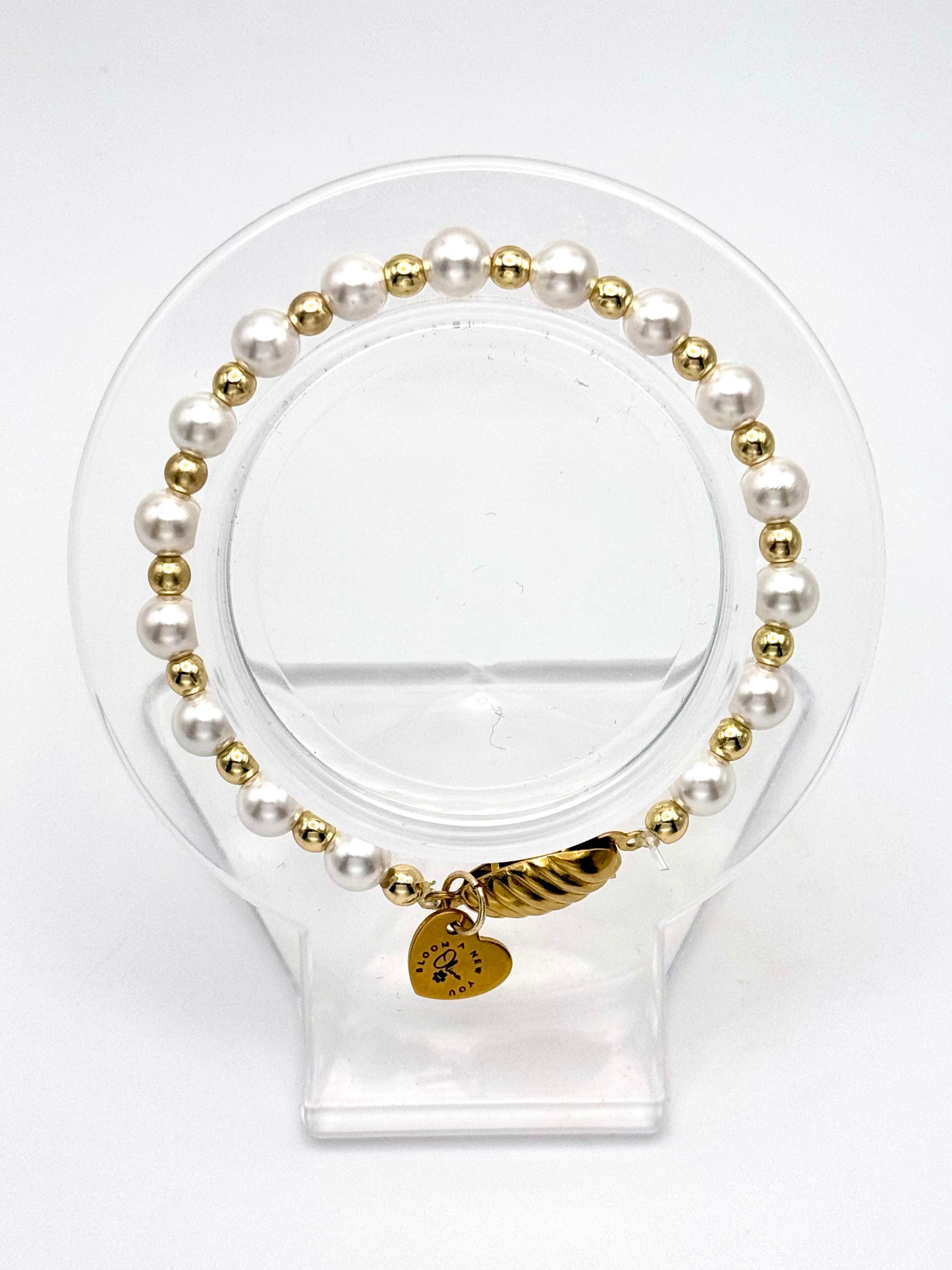 Chelsea's Pearl Bracelet