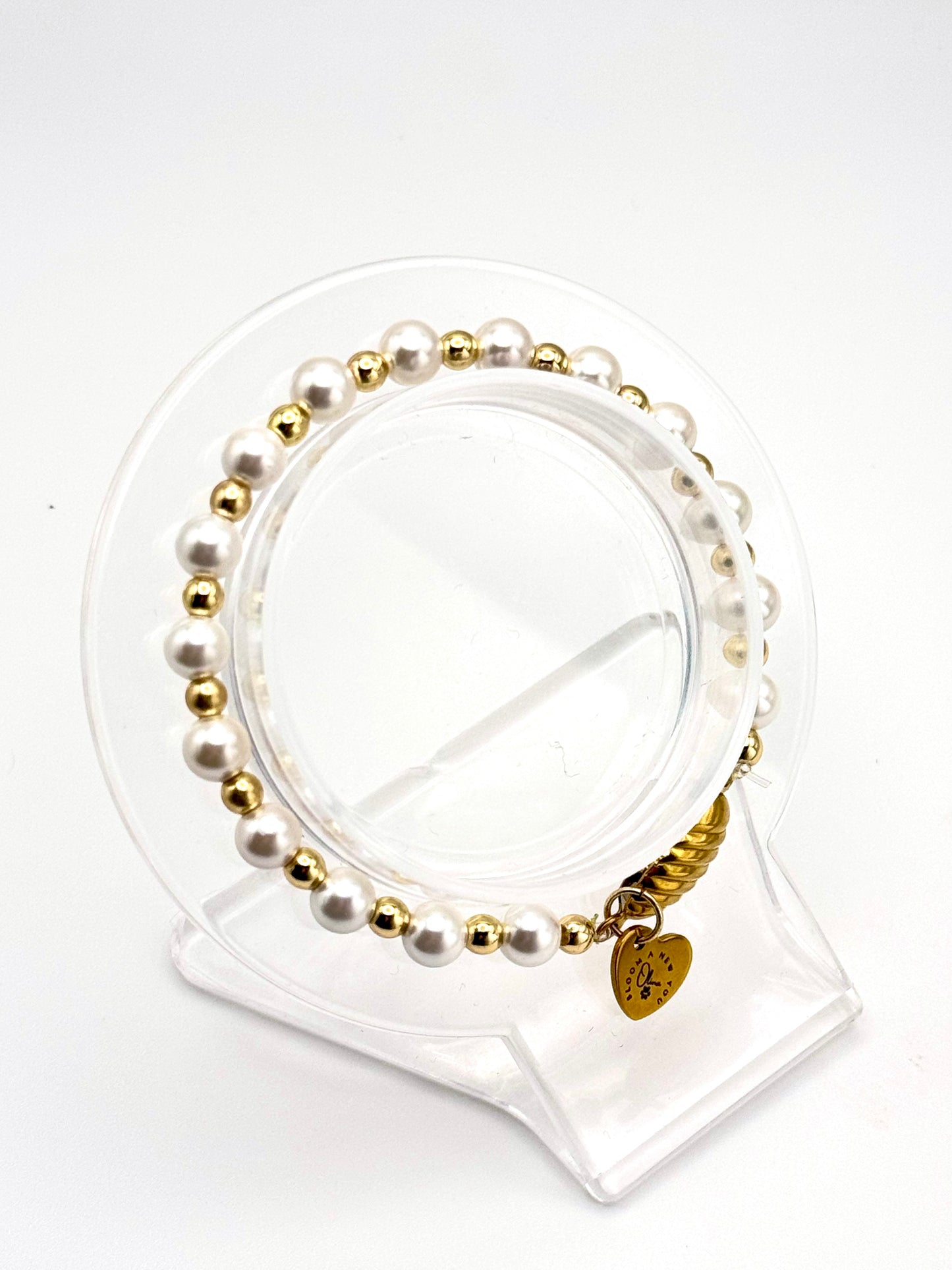 Chelsea's Pearl Bracelet